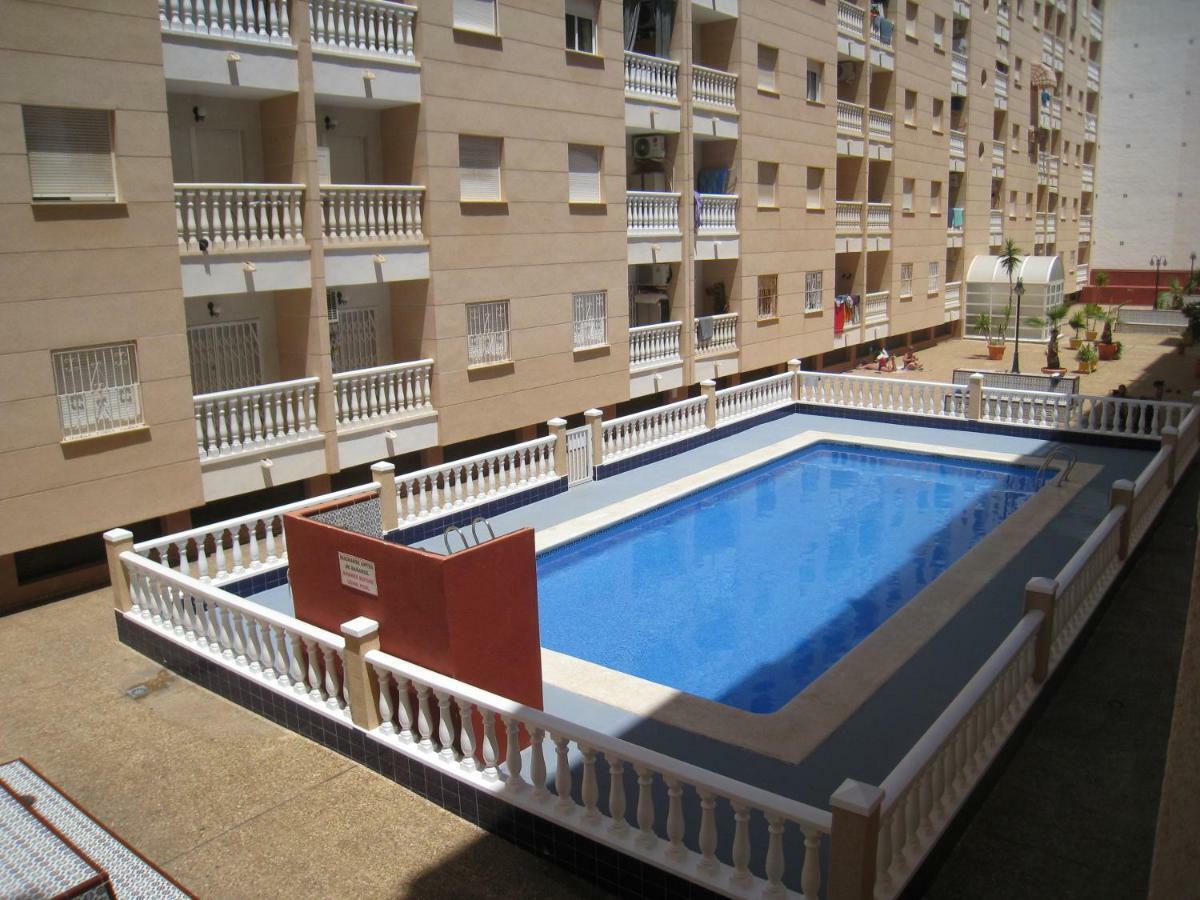 Apartamento Apartamento Pascual Torrevieja Exterior foto